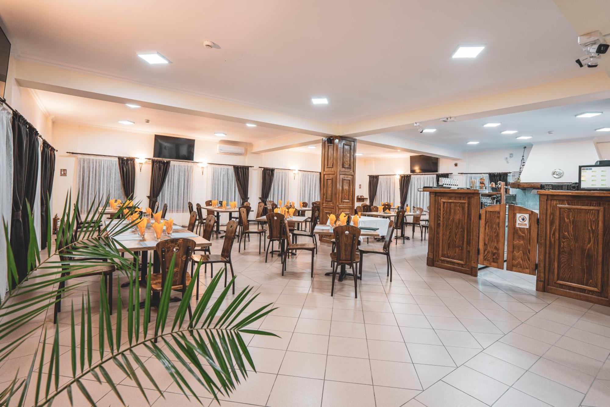 Hotel Rabbit Bran Moieciu de Jos Exterior foto
