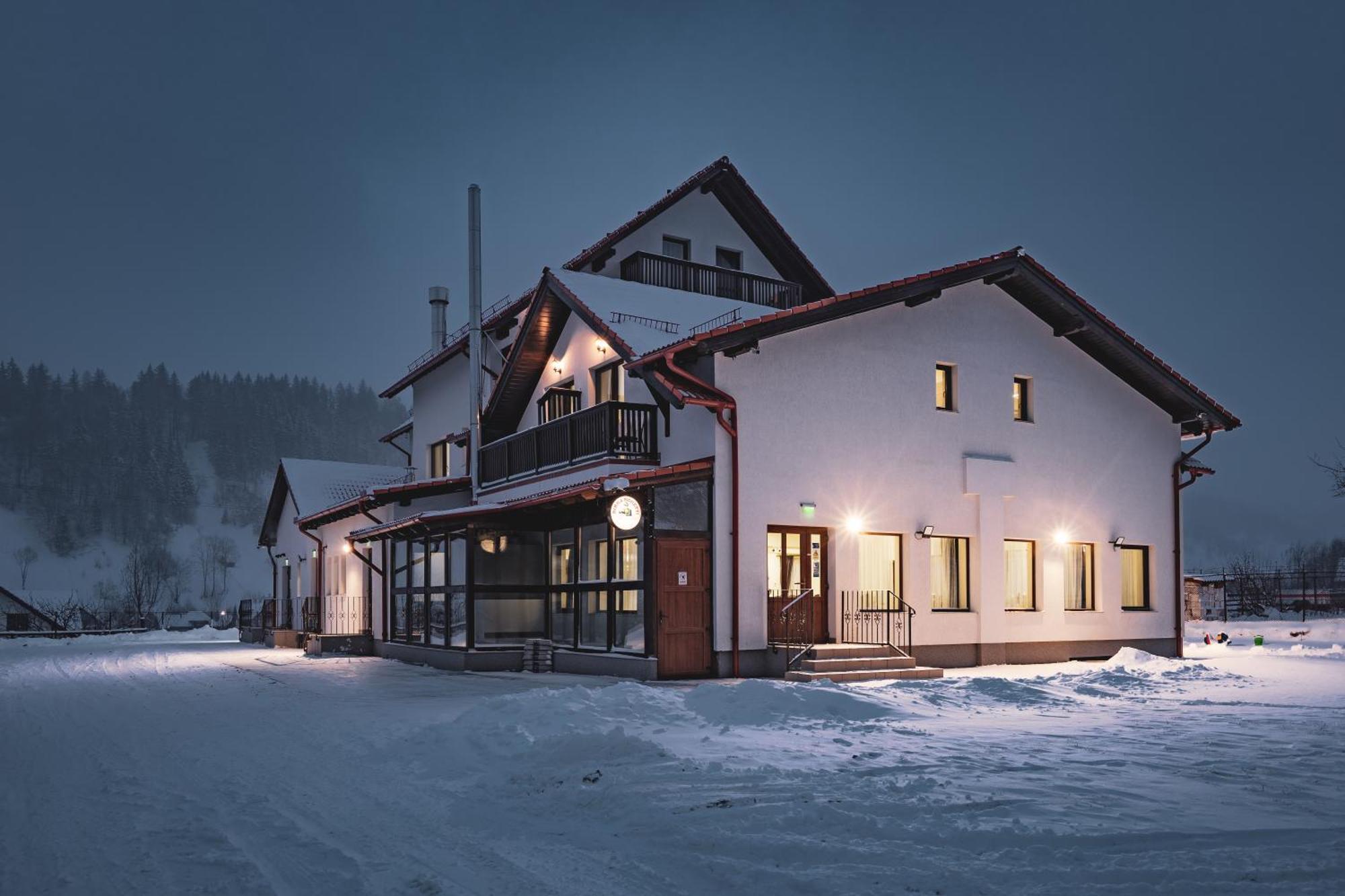 Hotel Rabbit Bran Moieciu de Jos Exterior foto